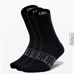 UNWORN Lululemon sock (2 pairs)